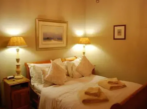 La La Nathi Country Guest House