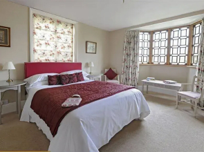 The Cholmondeley Arms - Inn