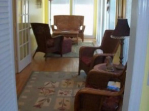 Family Ties 2 - 4 Br Home
