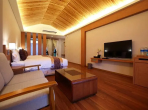 Golden Paddy Hostel