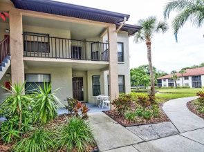 Shorewalk Condo 104 15min to Beach