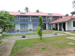 Platinum Marawila Hotel