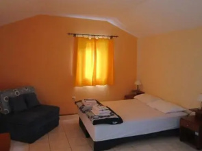 Pension/Appartement Lale