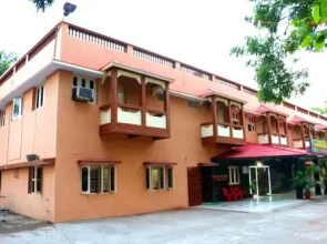 Hotel Maheshwari