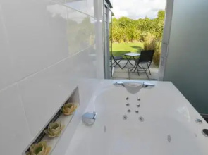 Platinum Lodge