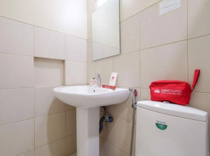 ZEN Rooms Basic Aurora Pasay
