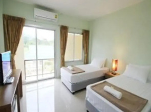 Palm Hill Resort