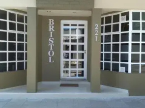 Hotel Bristol