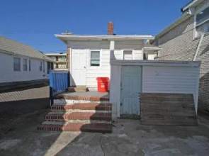 Shore Beach Houses - 43A Lincoln Ave