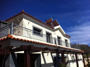 Teixeira House II