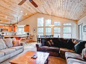 Yosemite Summit & Little Summit - 5BR/3BA Vacation Home