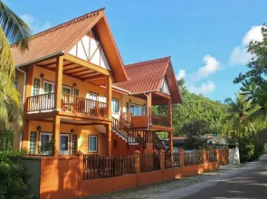 Green Blue Beach House