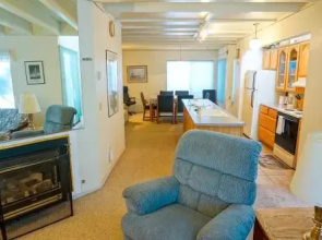 Lake Village 138