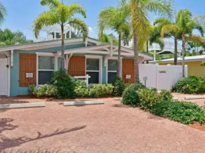 Palm Isle Village 3204
