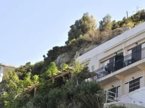 Marina Hotel
