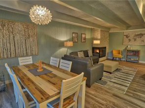 Ski and Racquet B102 (Condo with Pool & Hot Tub)
