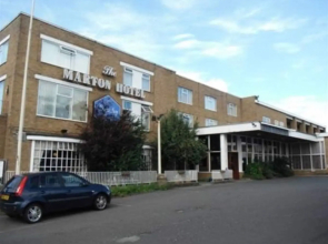 Marton Hotel  Country Club