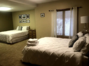 Off the Hook Bed and Breakfast
