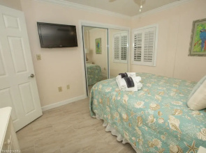 Inlet Reef 204 2 Bedroom Condo by RedAwning