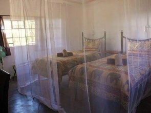 Tiaan's Camp
