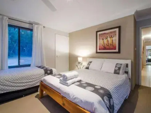 Yallingup pet friendly Bush retreat