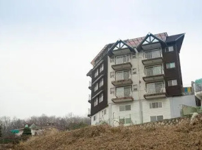 Star Song Pension