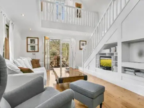 Aldgate Creek Cottage Bed and Breakfast