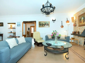 Exclusive Villa Suavet Petit with a Stunning Pool