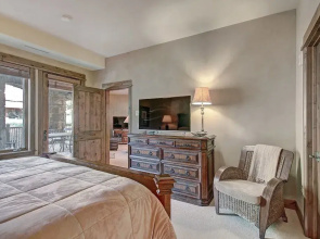 Arrowhead Village A304A