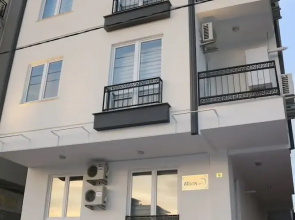 Moon Apt