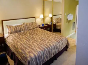 Lake Village 221
