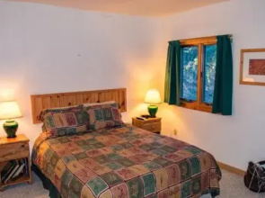 Woods Child - 2 Br Cabin