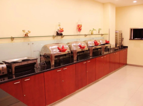 Hanting Express Heze Zhongshan Road Guomao