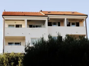 Apartments Sea Breeze