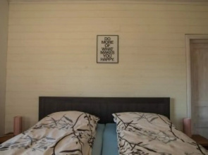 Husky Lodge