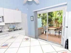 Palms of Sanibel Blue Cottage