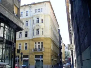 Central Design Home Budapest