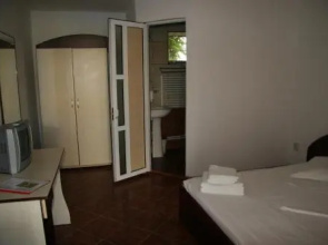 Hotel Laguna