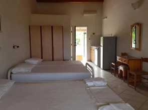 Gardenos Hotel