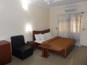 De-Dominic Suites & Resorts Ltd