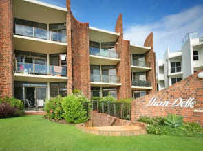 Shandelle Apartments