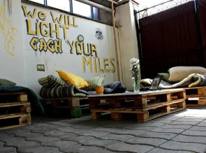 10000MILES Hostel