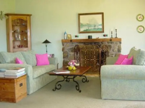 Waiwurrie Coastal Farm Lodge