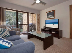 Bay Parklands, Unit 44/2 Gowrie Avenue