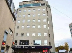 Hotel river park