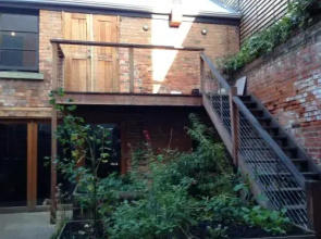 Flynns on Bathurst Apartment