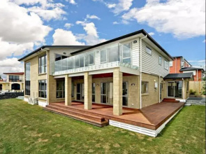 Porsche Home in Manukau Near Auckland Airport
