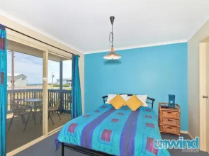 Middleton Beachhouse - Coast on Newell Views - Pet-Friendly