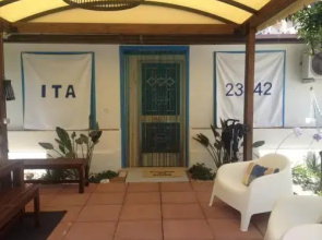 Blue B&B