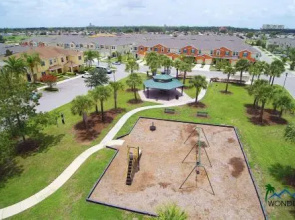 Four Bedrooms Townhouse 5102
